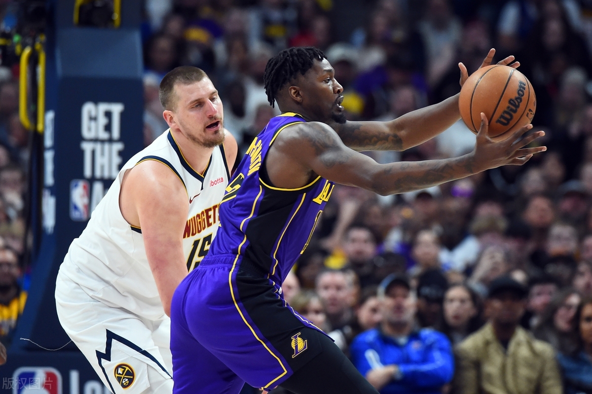 九游游戏中心-NBA常规赛赛程吃紧，本菲卡赛前止住颓势，赛场秩序良好，赛程密集仍需轮换的简单介绍