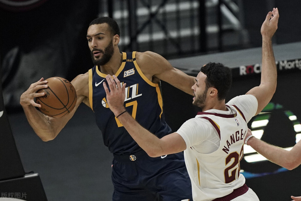 九游手游下载-关于犹他爵士迎NBA总决赛关键赛；赛前外线爆发；管理层满意；心理建设被强调的信息