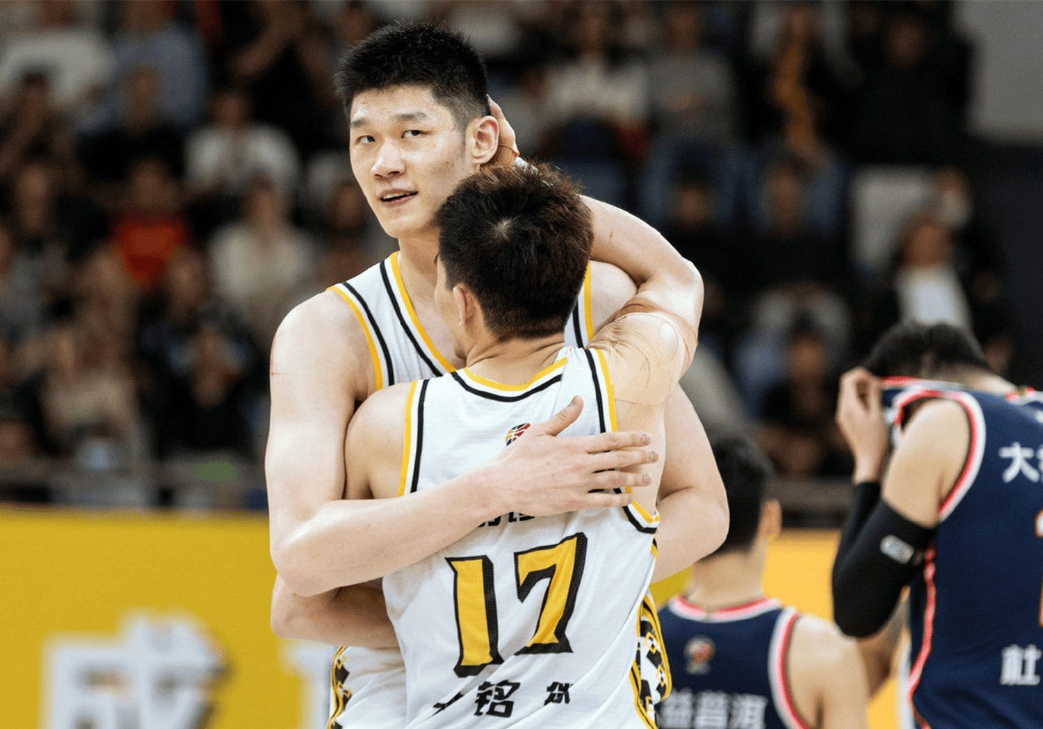 九游手游下载-转折点武汉三镇扳平良机，CBA常规赛加时末段攻防权衡，话题不断，球队文化再被提及的简单介绍