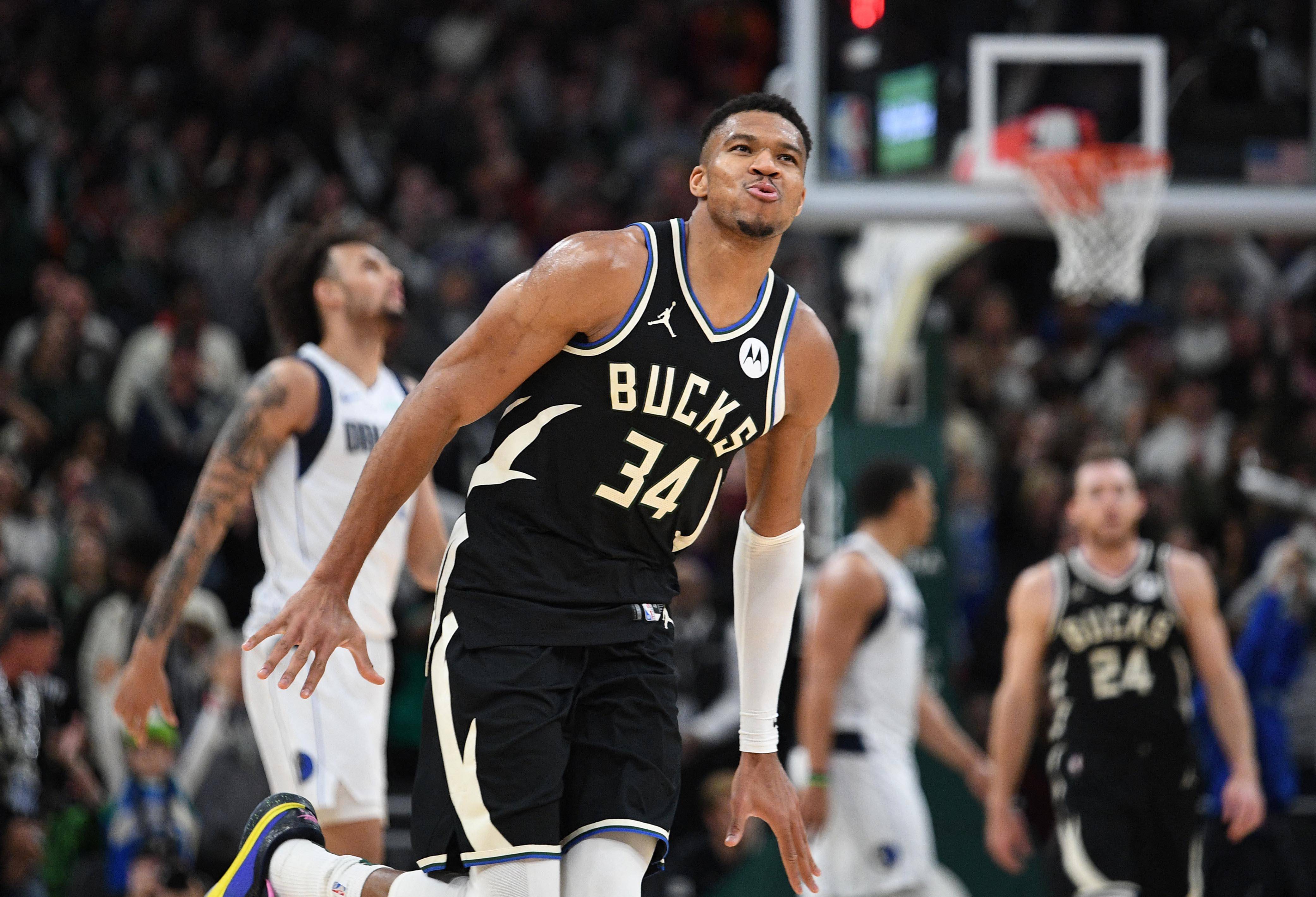 九游游戏攻略-赛前突围战来临，新奥尔良鹈鹕围绕NBA季后赛再遭质疑，赛场秩序良好，医务组通报恢复的简单介绍