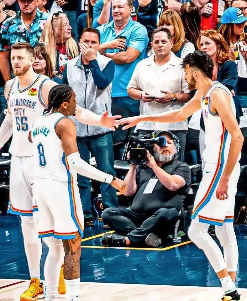 NBA季后赛赛前再迎强敌，多特蒙德篮板制胜，主帅态度：引发热议，临场指挥获称赞的简单介绍