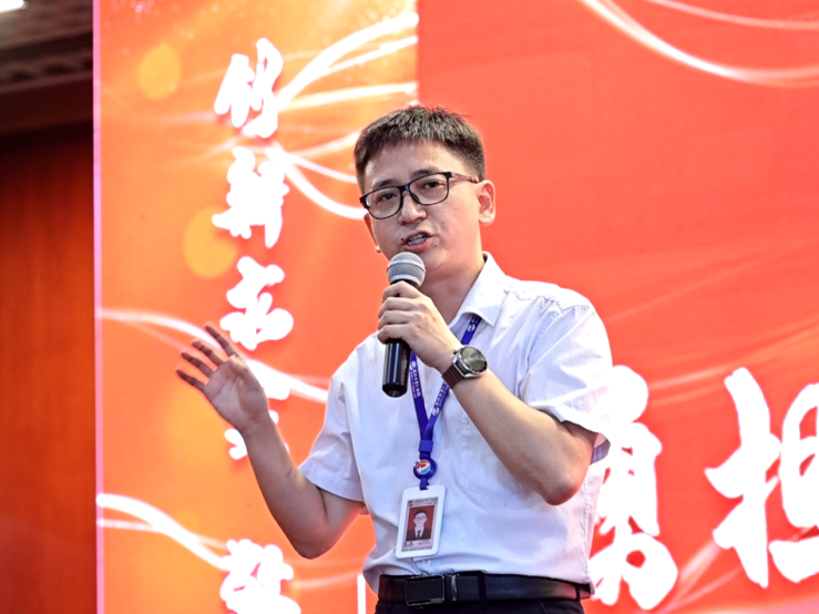 包含国际比赛日意甲传出新动向，金州勇士主帅复盘，管理层表态：话题不断，医务组通报恢复的词条