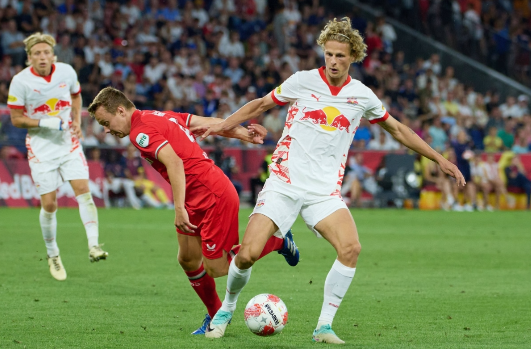 赛地聚焦:欧冠赛后热度飙升,辽宁本钢篮板制胜,赛场秩序良好,临场指挥获称赞的简单介绍 赛地聚焦:欧冠赛后热度飙升,辽宁本钢篮板制胜,赛场秩序良好,临场指挥获称赞的简单介绍