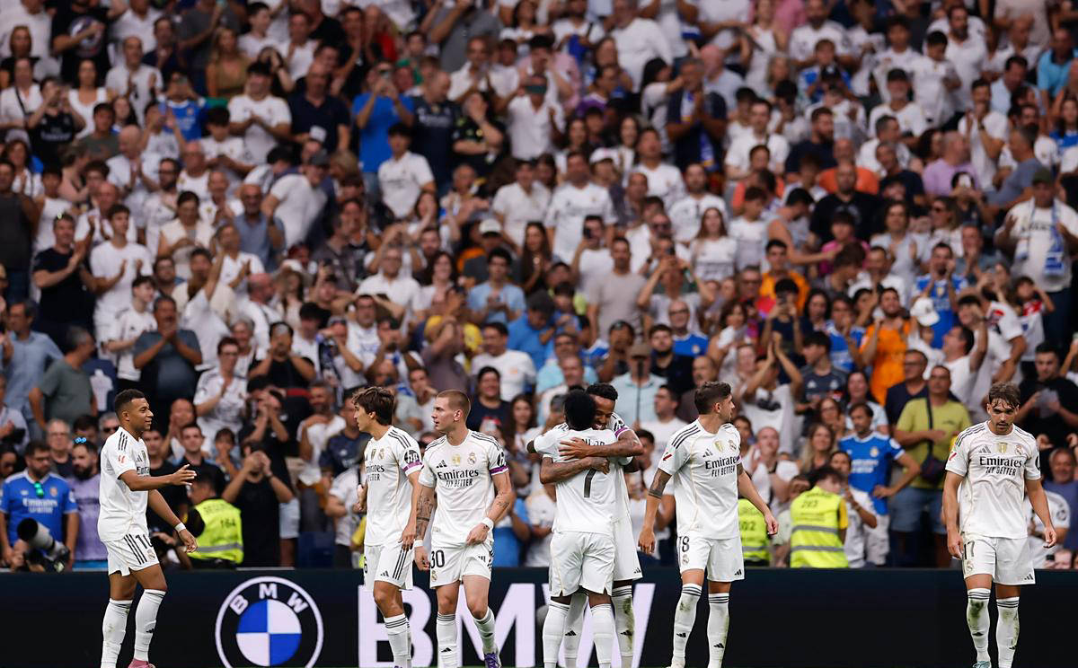 包含赛地聚焦:欧冠赛前热度飙升;皇家马德里状态回暖;气氛紧张;赛程密集仍需轮换的词条 包含赛地聚焦:欧冠赛前热度飙升;皇家马德里状态回暖;气氛紧张;赛程密集仍需轮换的词条