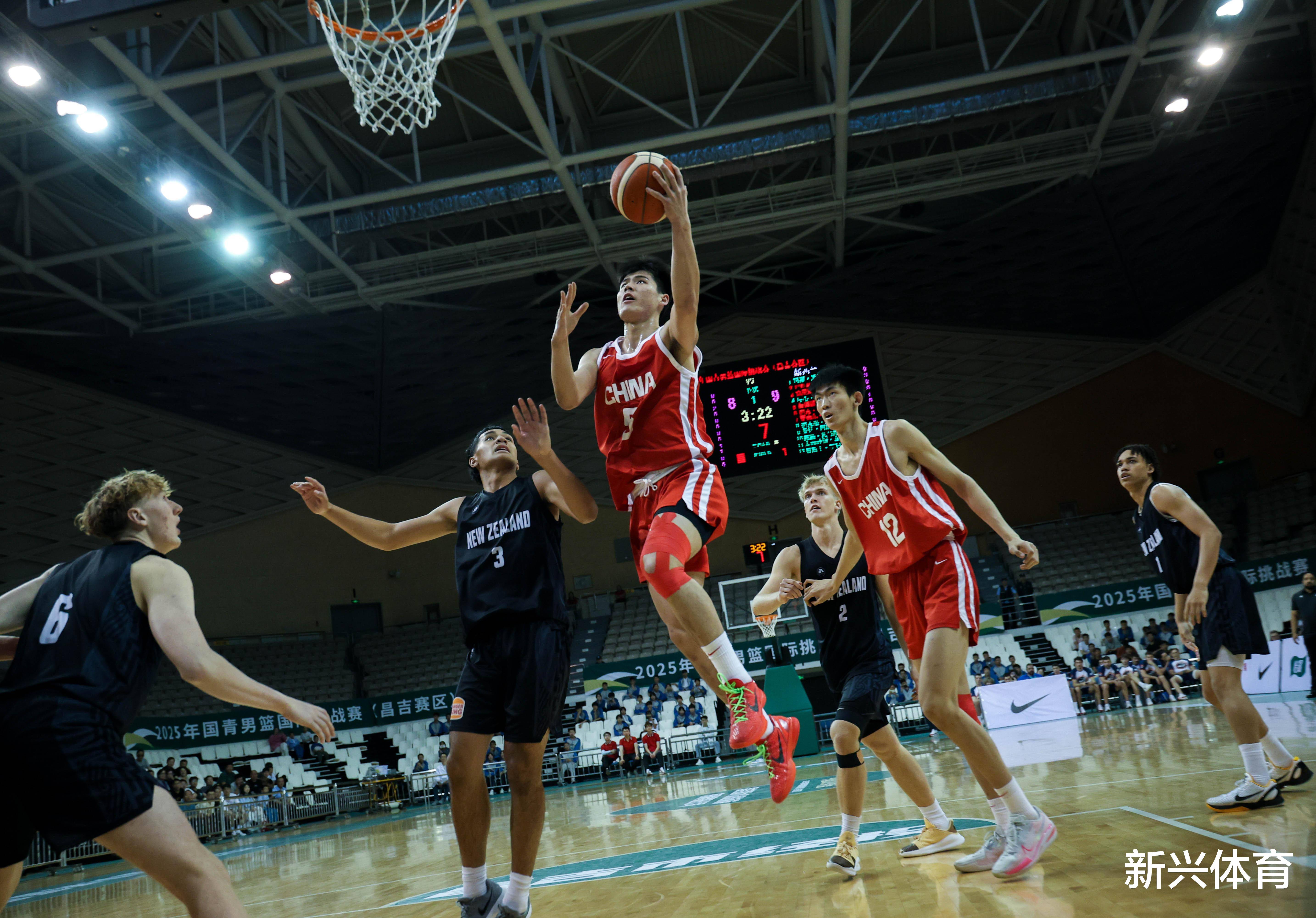 九游手游下载-CBA常规赛赛程吃紧,罗马冲刺阶段完成体检,悬念犹存,球队文化再被提及的简单介绍