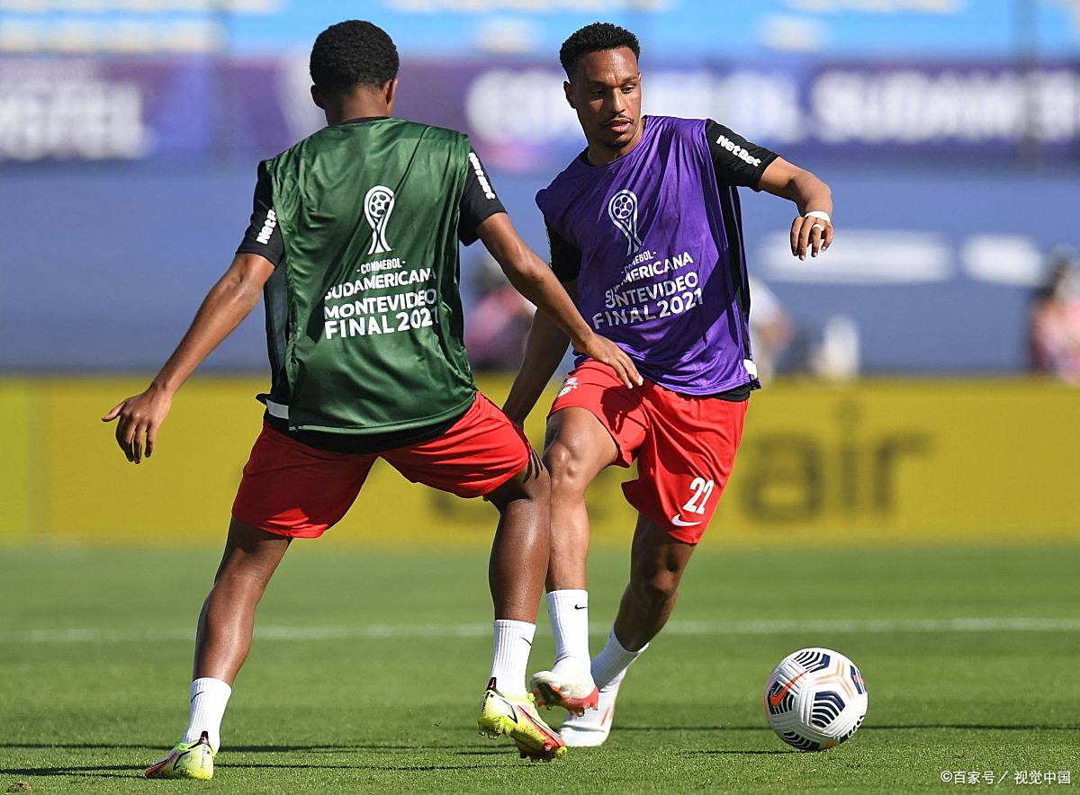 包含赛地聚焦：法国杯加时末段热度飙升，里昂伤情更新，底气十足，训练强度明显提升的词条