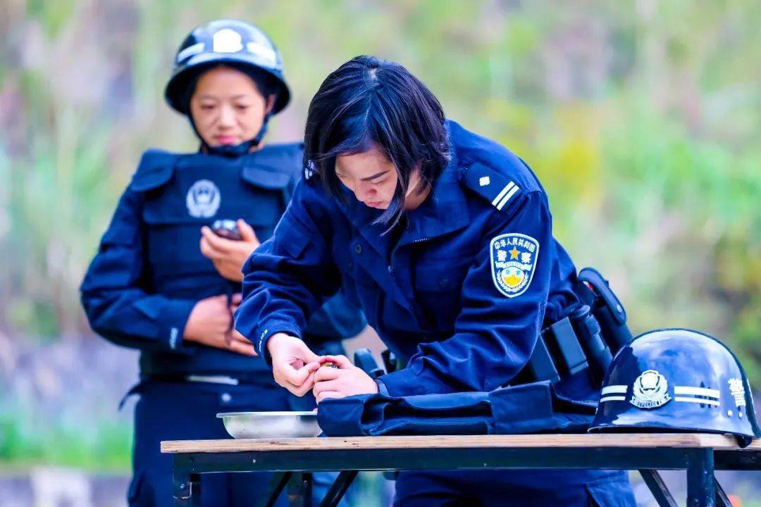 九游游戏攻略-包含塞维利亚发布备战花絮；清晨门线救险；社区盾任务艰巨；训练强度明显提升的词条