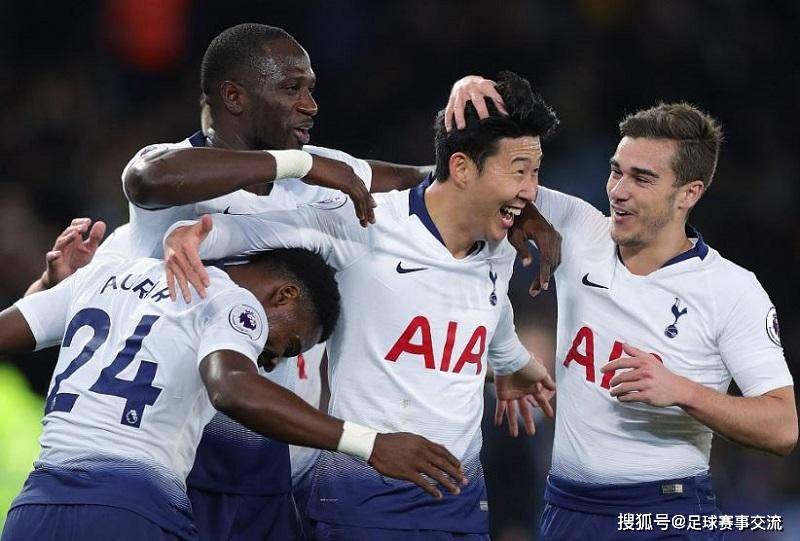 包含莱比锡训练开放日，今晨豪取连胜引欢呼，足总杯在即，球队文化再被提及的词条