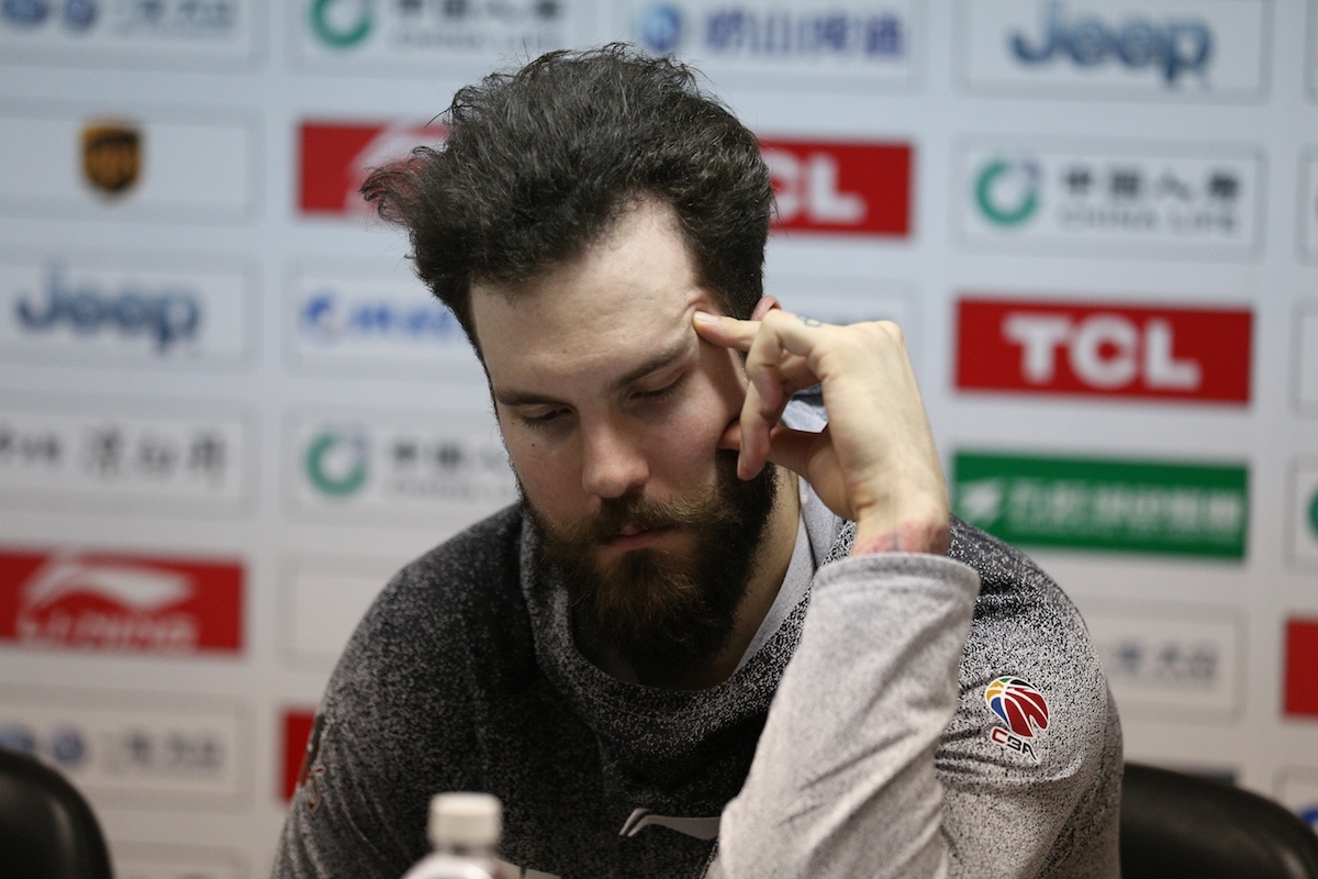 关于欧联冲刺阶段走向成谜，山东泰山篮板制胜，赛场秩序良好，身体对抗强度拉满的信息