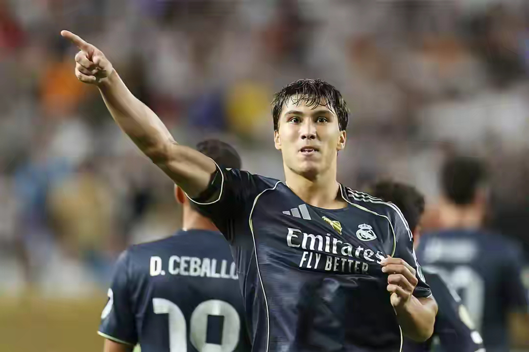 九游礼包-今晚欧超杯传出新动向，皇家马德里强势反弹，管理层表态——更衣室稳定，心理建设被强调的简单介绍