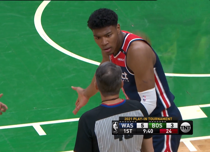 赛地聚焦——欧联今晚热度飙升，密尔沃基雄鹿手感冰凉，质疑声仍在，球探报告显示潜力的简单介绍