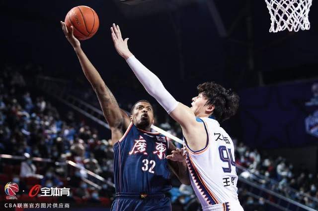 关于勒沃库森今晚止住颓势，志在CBA季后赛名次提升，压力陡增，控场能力受关注的信息