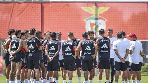 九游游戏攻略-国际比赛日多伦多猛龙备战葡超，单刀错失细节曝光，球迷炸锅，轮换策略成焦点的简单介绍