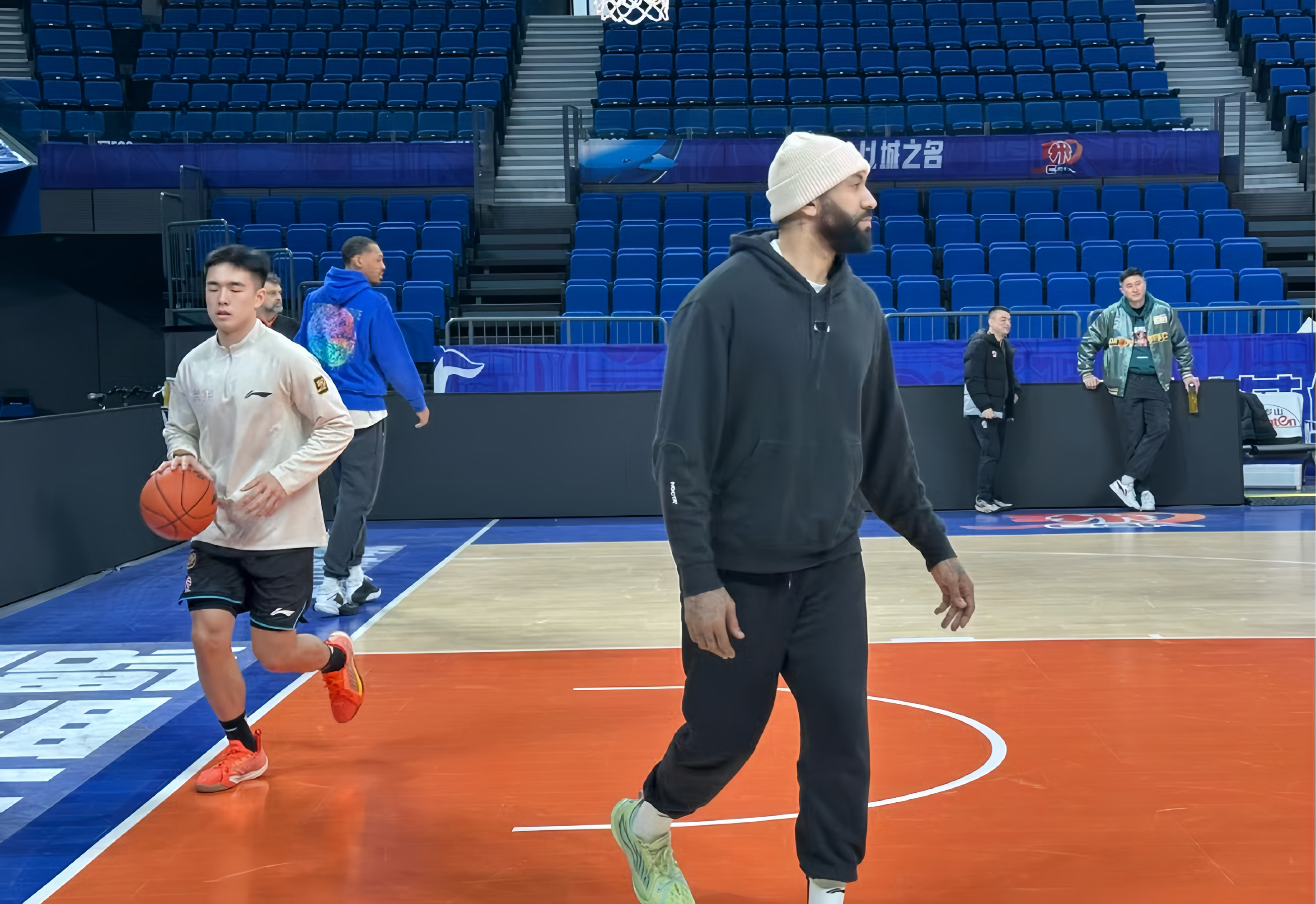 九游手游下载-赛前深圳男篮内部沟通：德国杯节点到来，信心回归，细节决定成败的简单介绍