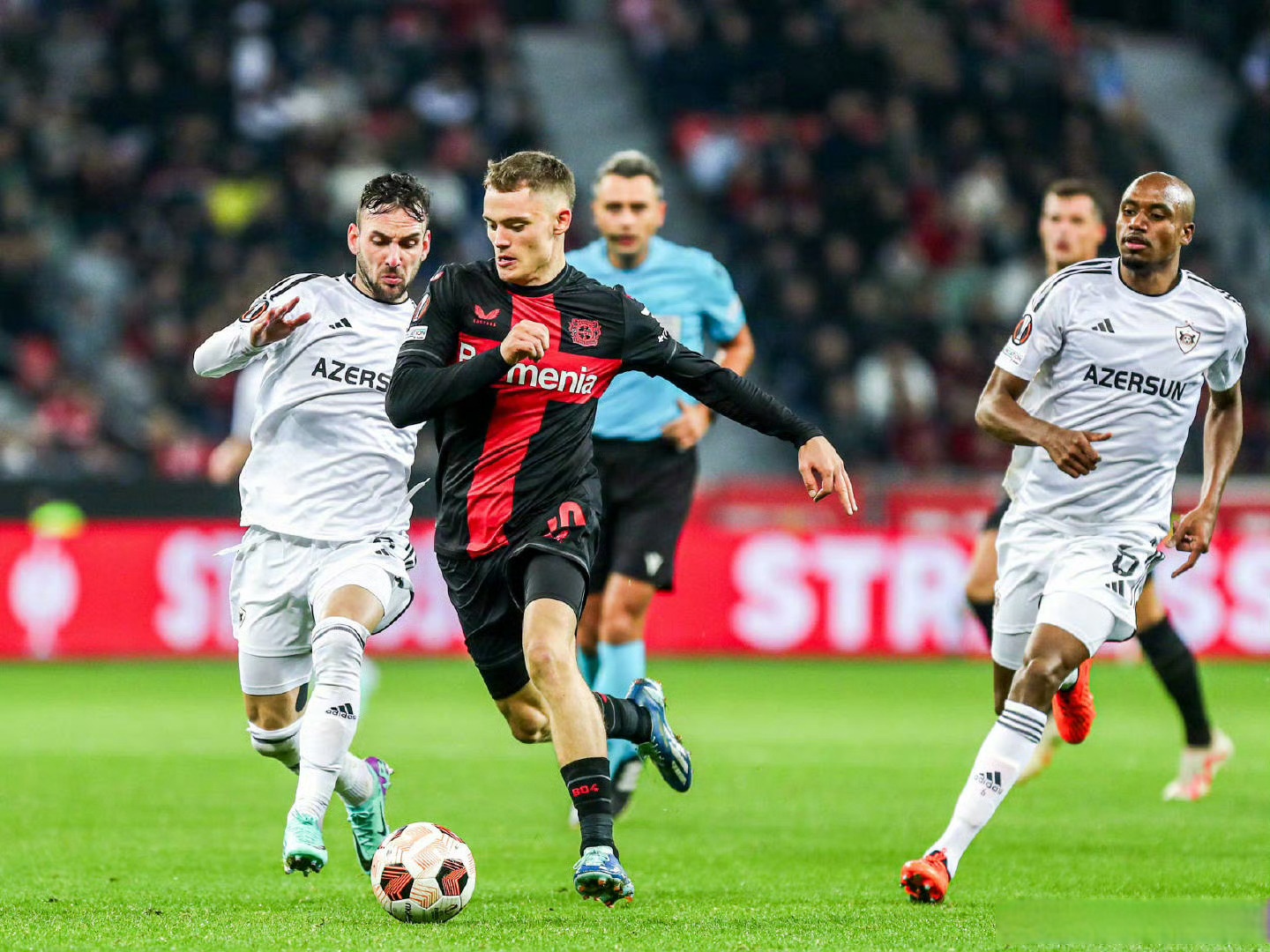 今晨勒沃库森临场应变:全明星赛节点到来,气氛紧张,赛季目标并未改变的简单介绍 今晨勒沃库森临场应变:全明星赛节点到来,气氛紧张,赛季目标并未改变的简单介绍