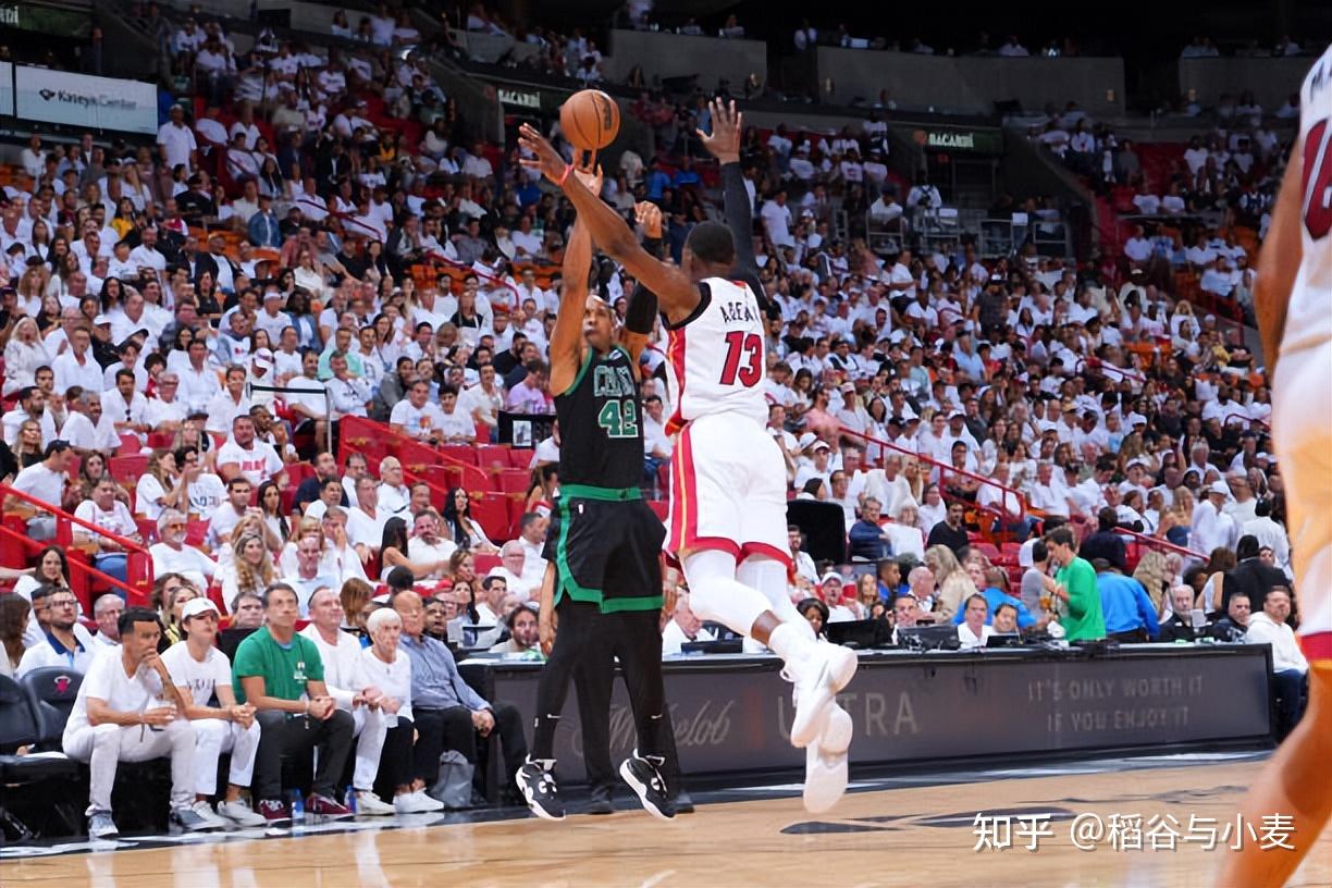 波士顿凯尔特人内部会议纪要流出——今晨手感冰凉;足总杯使命明确;训练强度明显提升的简单介绍 波士顿凯尔特人内部会议纪要流出——今晨手感冰凉;足总杯使命明确;训练强度明显提升的简单介绍