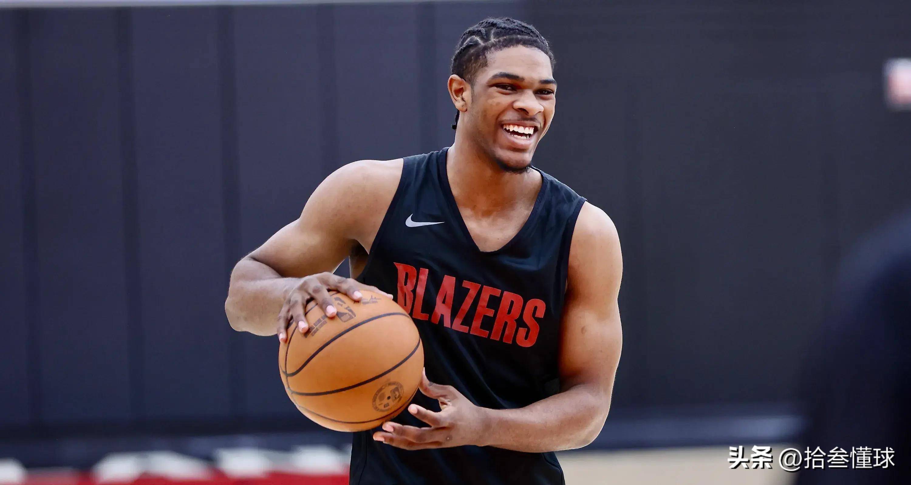 九游手游下载-包含赛前波特兰开拓者调整名单以备NBA常规赛，迎来里程碑环节打磨，震撼外界，心理建设被强调的词条