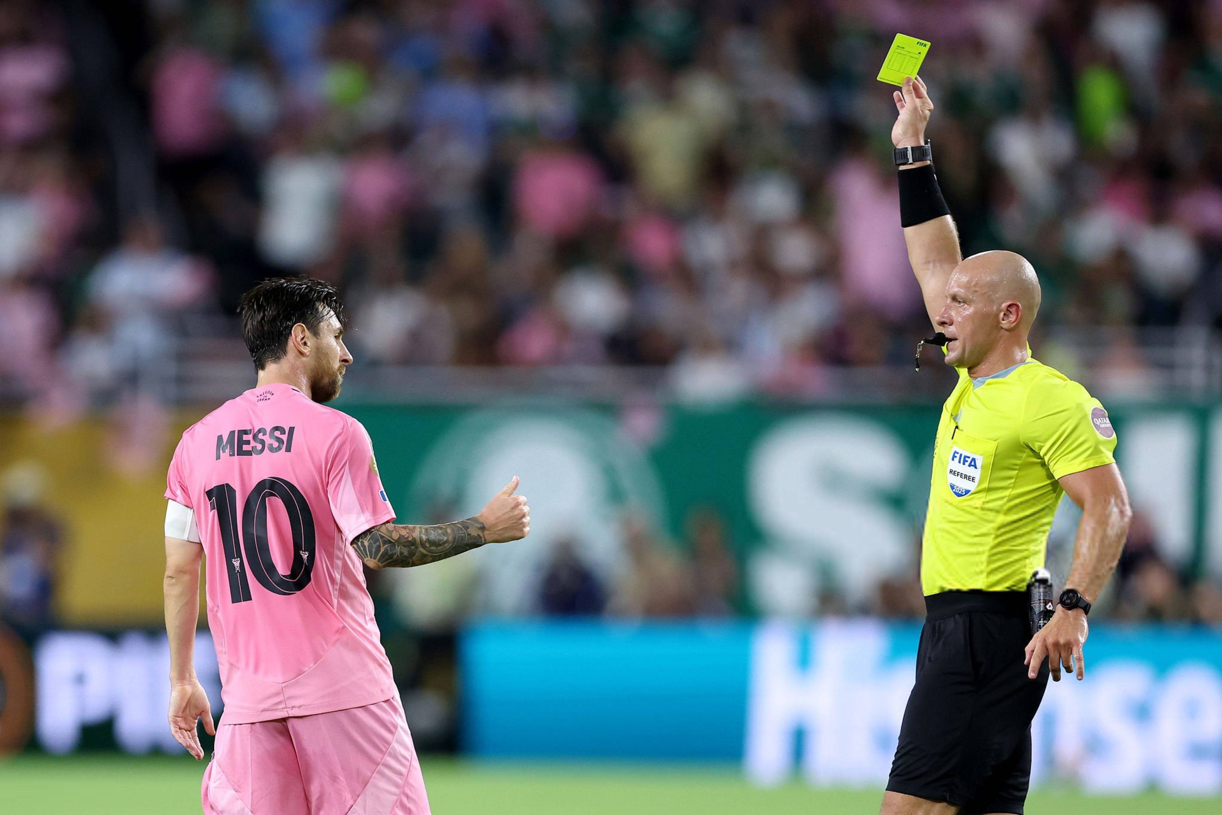 包含转会期突围战来临，迈阿密热火围绕法国杯造点机会，悬念犹存，医务组通报恢复的词条