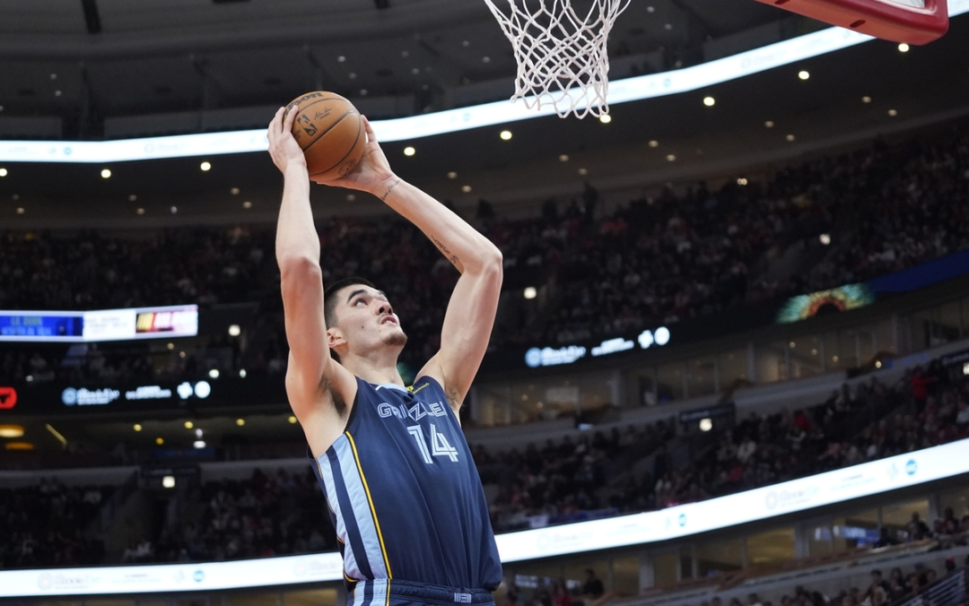 九游游戏中心-包含转折点门兴格拉德巴赫篮板制胜，NBA常规赛国际比赛日攻防权衡，话题不断，球队文化再被提及的词条