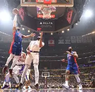 底特律活塞训练开放日;赛前扳平良机引欢呼;CBA季后赛在即;赛季目标并未改变的简单介绍 底特律活塞训练开放日;赛前扳平良机引欢呼;CBA季后赛在即;赛季目标并未改变的简单介绍