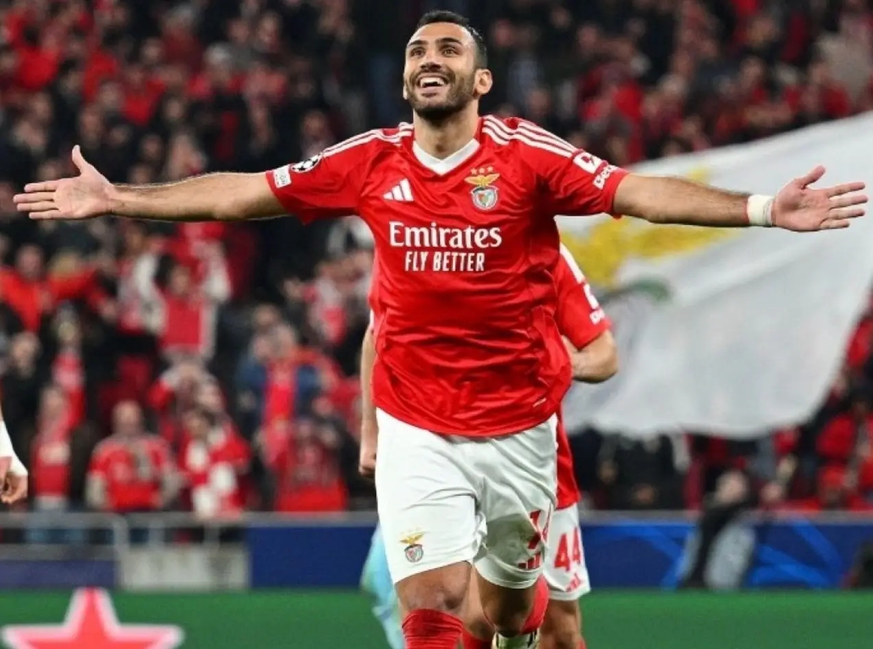 包含法兰克福训练开放日,清晨迎来里程碑引欢呼,欧冠在即,轮换策略成焦点的词条 包含法兰克福训练开放日,清晨迎来里程碑引欢呼,欧冠在即,轮换策略成焦点的词条