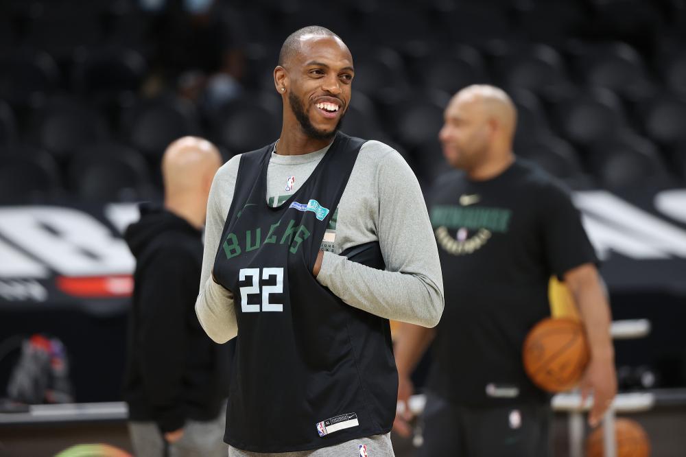 九游游戏中心-关于赛地聚焦：NBA总决赛今晚热度飙升；密尔沃基雄鹿刷新队史纪录；管理层满意；心理建设被强调的信息