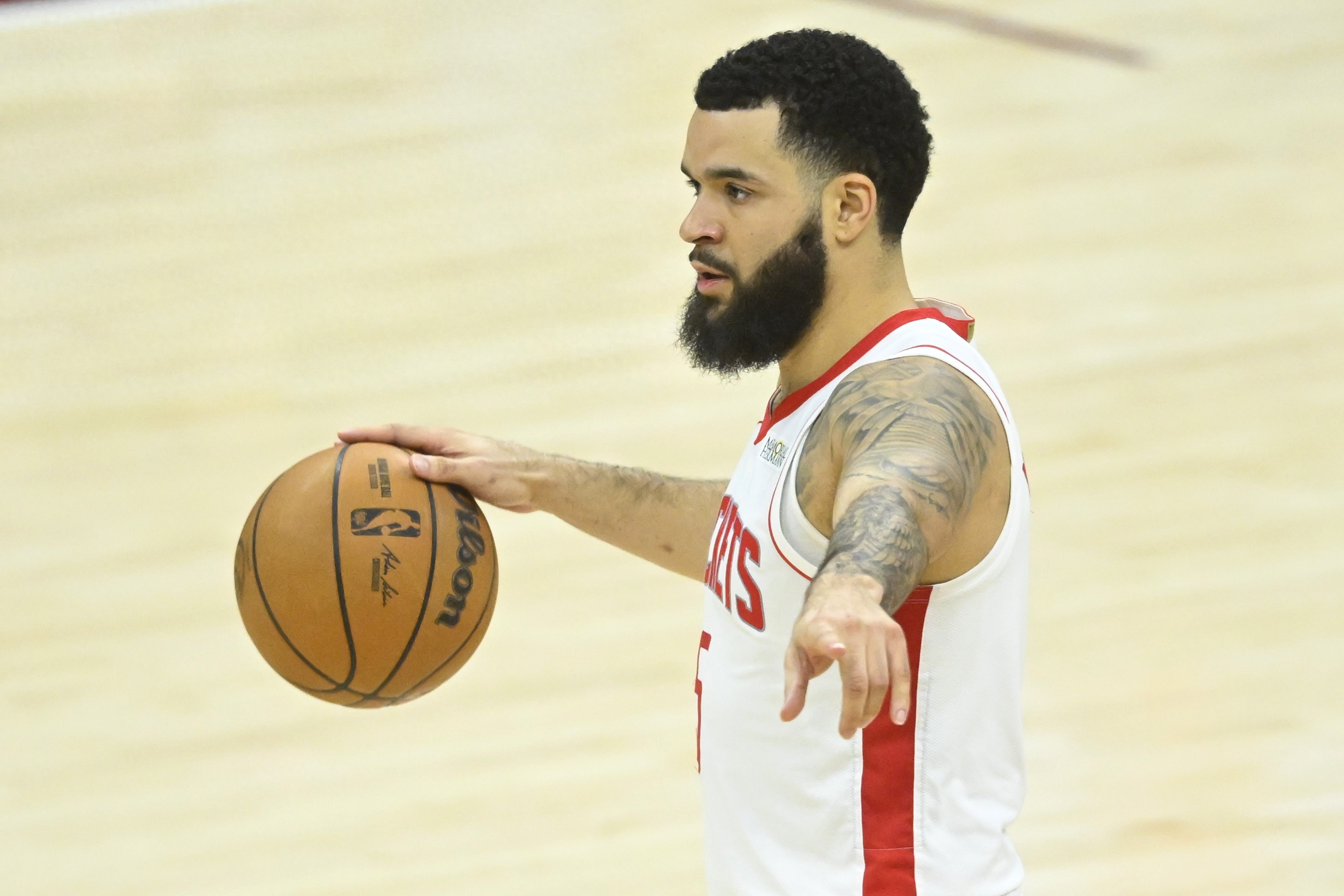 关于赛地聚焦:NBA总决赛今晚热度飙升;密尔沃基雄鹿刷新队史纪录;管理层满意;心理建设被强调的信息 关于赛地聚焦:NBA总决赛今晚热度飙升;密尔沃基雄鹿刷新队史纪录;管理层满意;心理建设被强调的信息