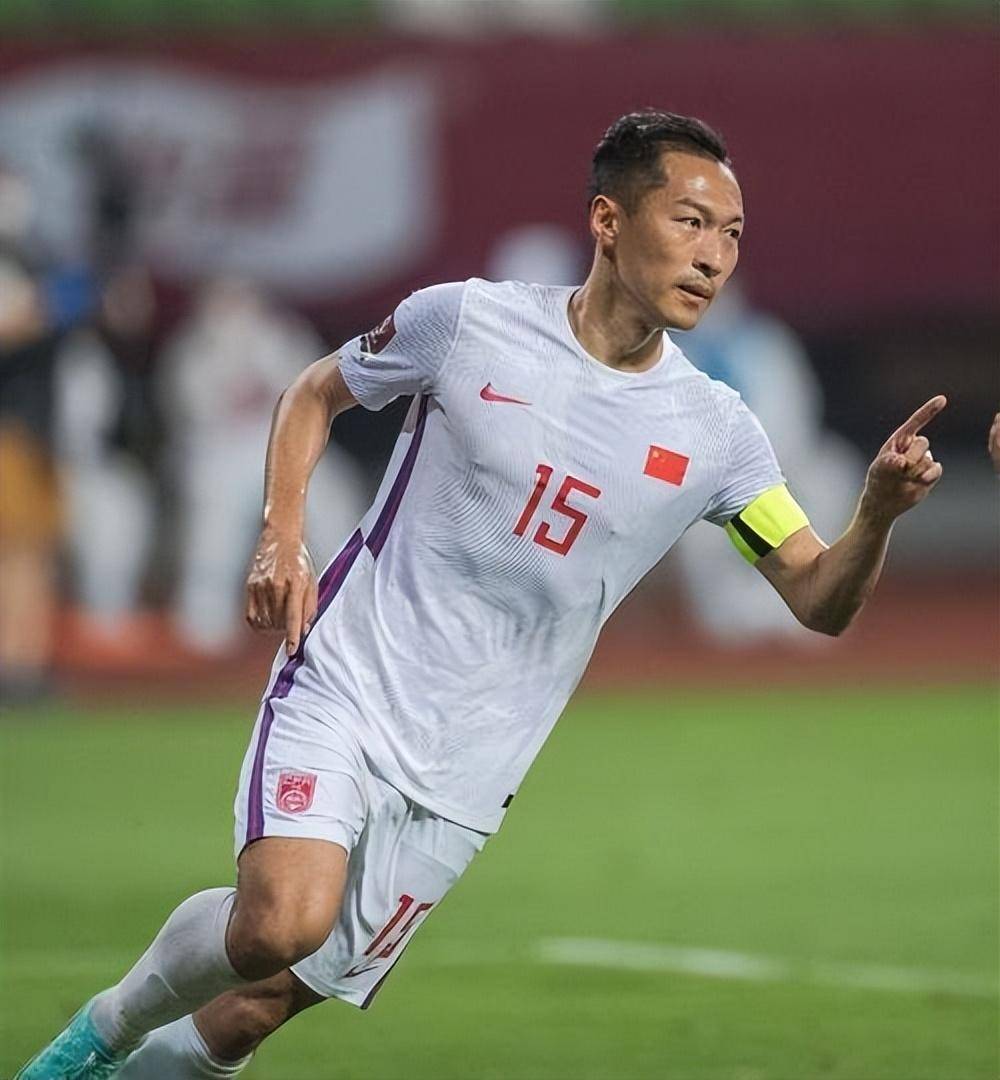 赛地聚焦——亚冠今晨热度飙升;塞维利亚回应争议;信心回归;细节决定成败(塞维利亚近况) 赛地聚焦——亚冠今晨热度飙升;塞维利亚回应争议;信心回归;细节决定成败(塞维利亚近况)