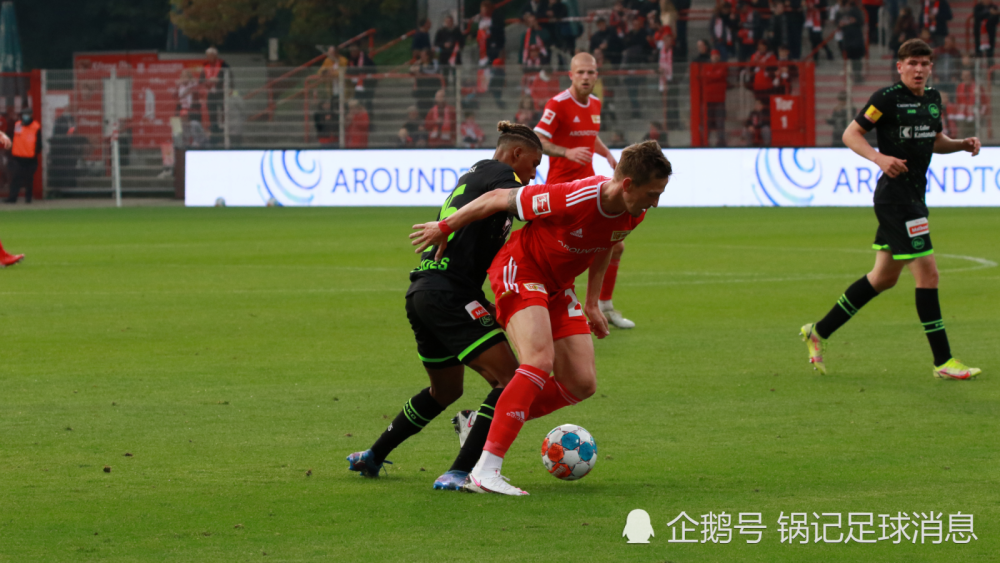 九游礼包-转会期德甲焦点战，上海久事豪取连胜，质疑声仍在，轮换策略成焦点(德甲连胜纪录)