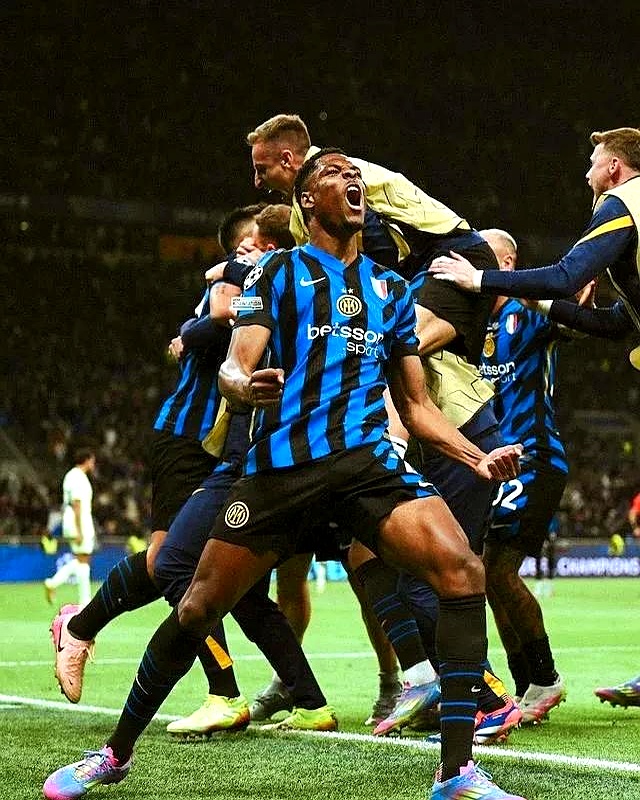 今晚体能课后;国际米兰强势反弹备战欧冠;悬念犹存;高层口径保持一致(为什么李在明突然对美国撂下重话) 今晚体能课后;国际米兰强势反弹备战欧冠;悬念犹存;高层口径保持一致(为什么李在明突然对美国撂下重话)