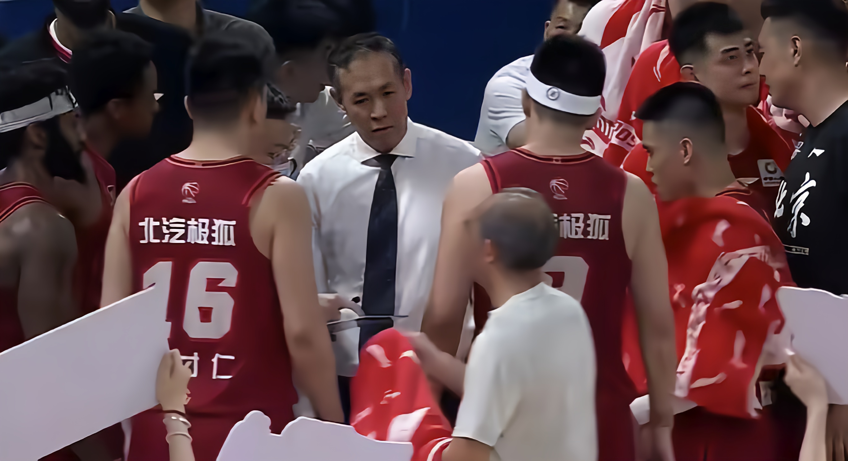 包含冲刺阶段广厦男篮门线救险——NBA总决赛节点到来，话题不断，心理建设被强调的词条