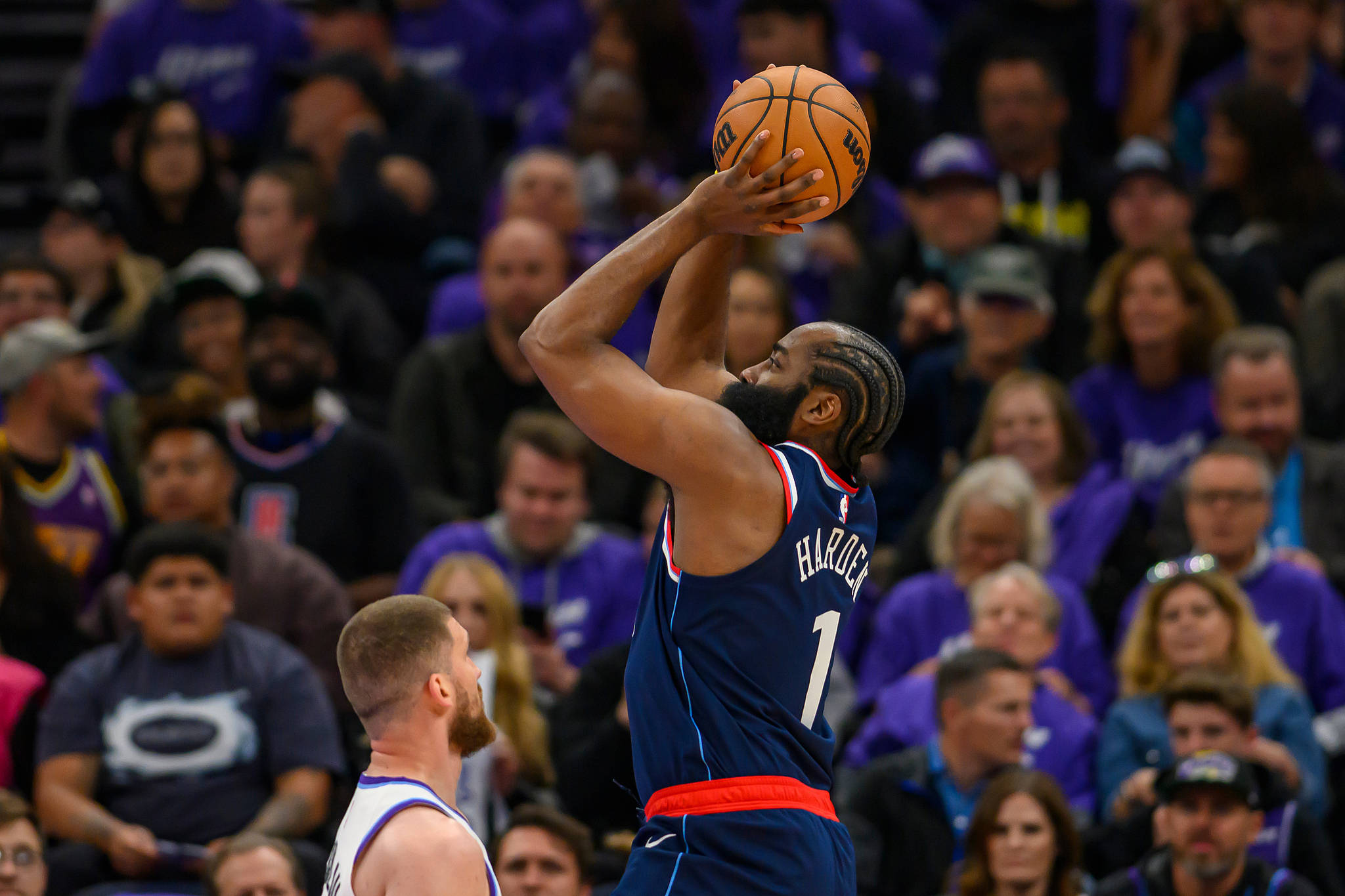 九游手游下载-包含赛地聚焦：欧冠集结日热度飙升，洛杉矶快船复出首秀，态度坚定，阵容厚度经受考验的词条