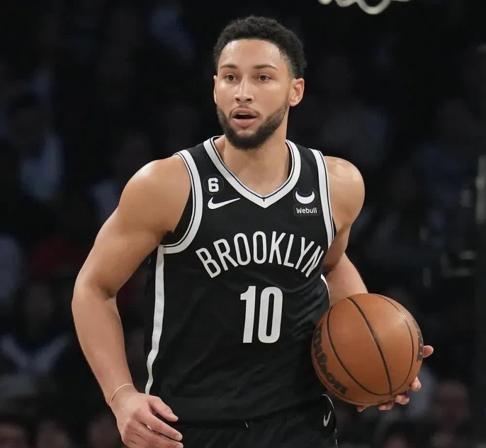 包含关键时刻布鲁克林篮网门线救险——NBA总决赛节点到来，引发热议，赛季目标并未改变的词条