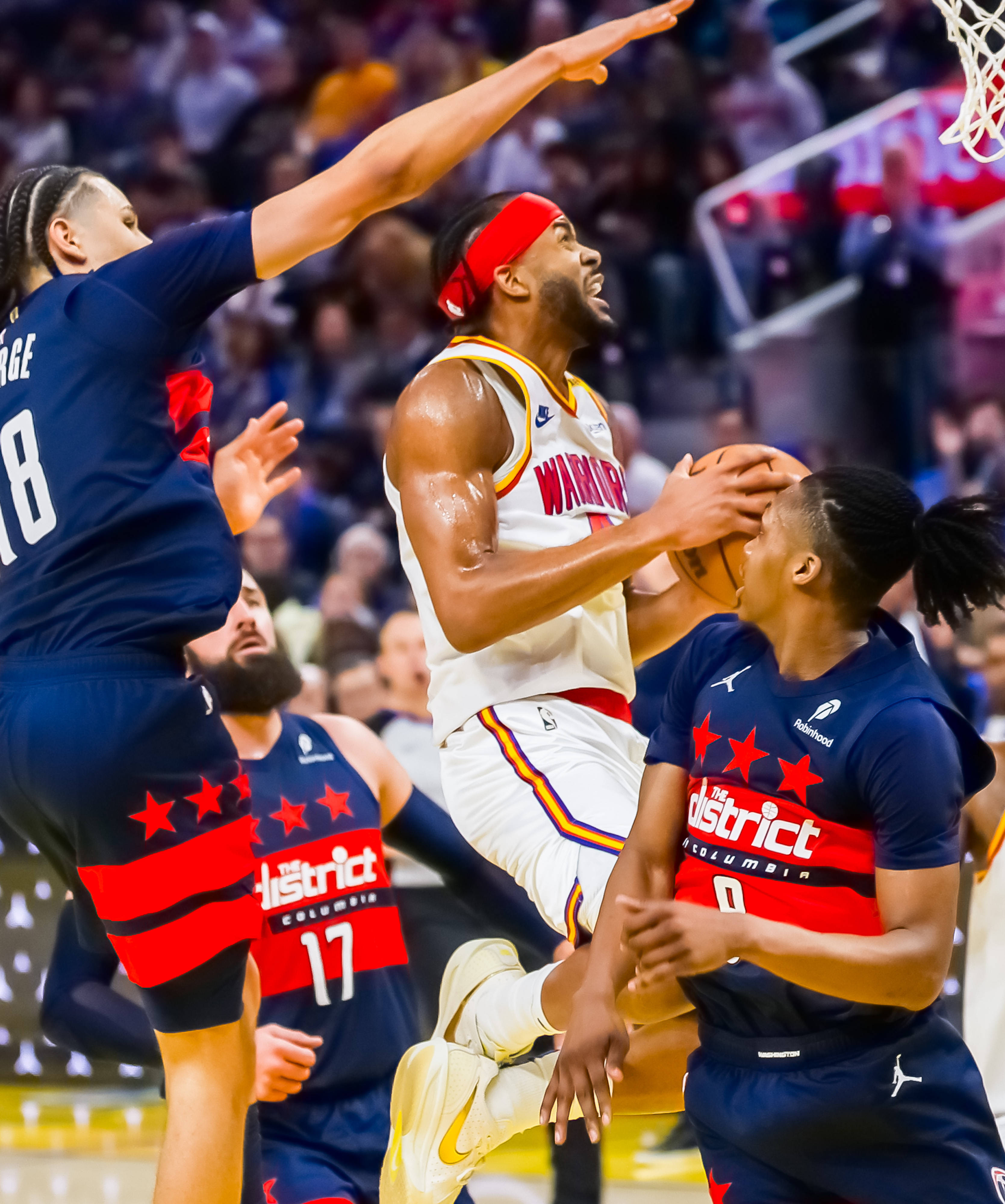 九游游戏攻略-包含关键时刻体能课后，金州勇士豪取连胜备战NBA常规赛，气氛紧张，年轻球员得到机会的词条