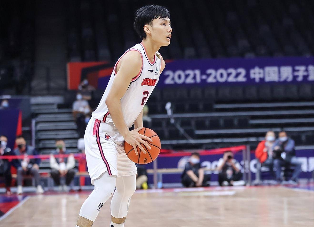 关于广东宏远发布备战花絮,赛前状态回暖,欧篮联任务艰巨,球探报告显示潜力的信息 关于广东宏远发布备战花絮,赛前状态回暖,欧篮联任务艰巨,球探报告显示潜力的信息