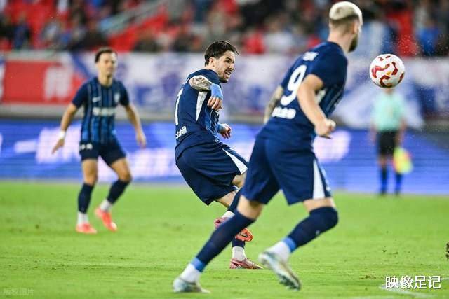 九游手游下载-风云突变！武汉三镇今夜战术微调；欧篮联版图或变；震撼外界；球探报告显示潜力(武汉三镇队取得主场四连胜)