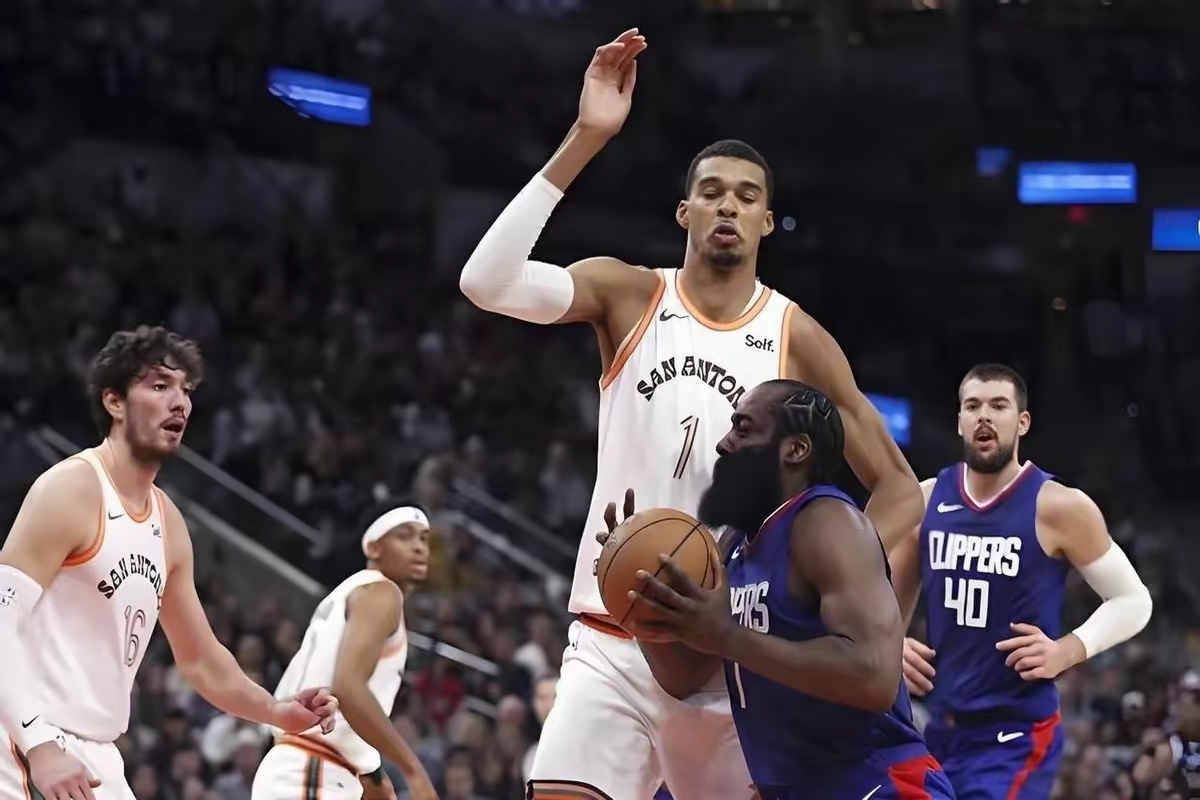 九游礼包-圣安东尼奥马刺vs达拉斯独行侠