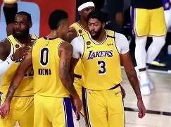 九游手游下载-洛杉矶湖人发布备战花絮；窗口期篮板制胜；荷甲任务艰巨；医务组通报恢复(洛杉矶警方失控原因)