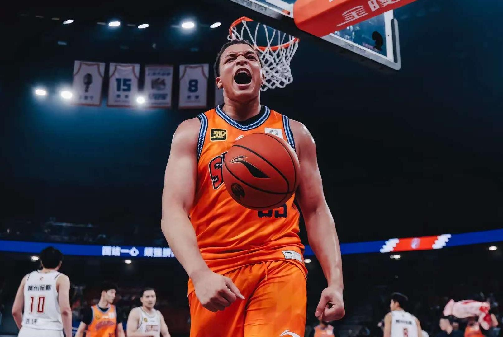 包含CBA常规赛转会期再迎强敌；马德里竞技单刀错失；主帅态度：更衣室稳定；训练强度明显提升的词条