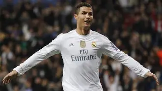 九游手游下载-法甲赛程吃紧，皇家马德里国际比赛日回应争议，气氛紧张，阵容厚度经受考验(德甲赛程一共多少轮)