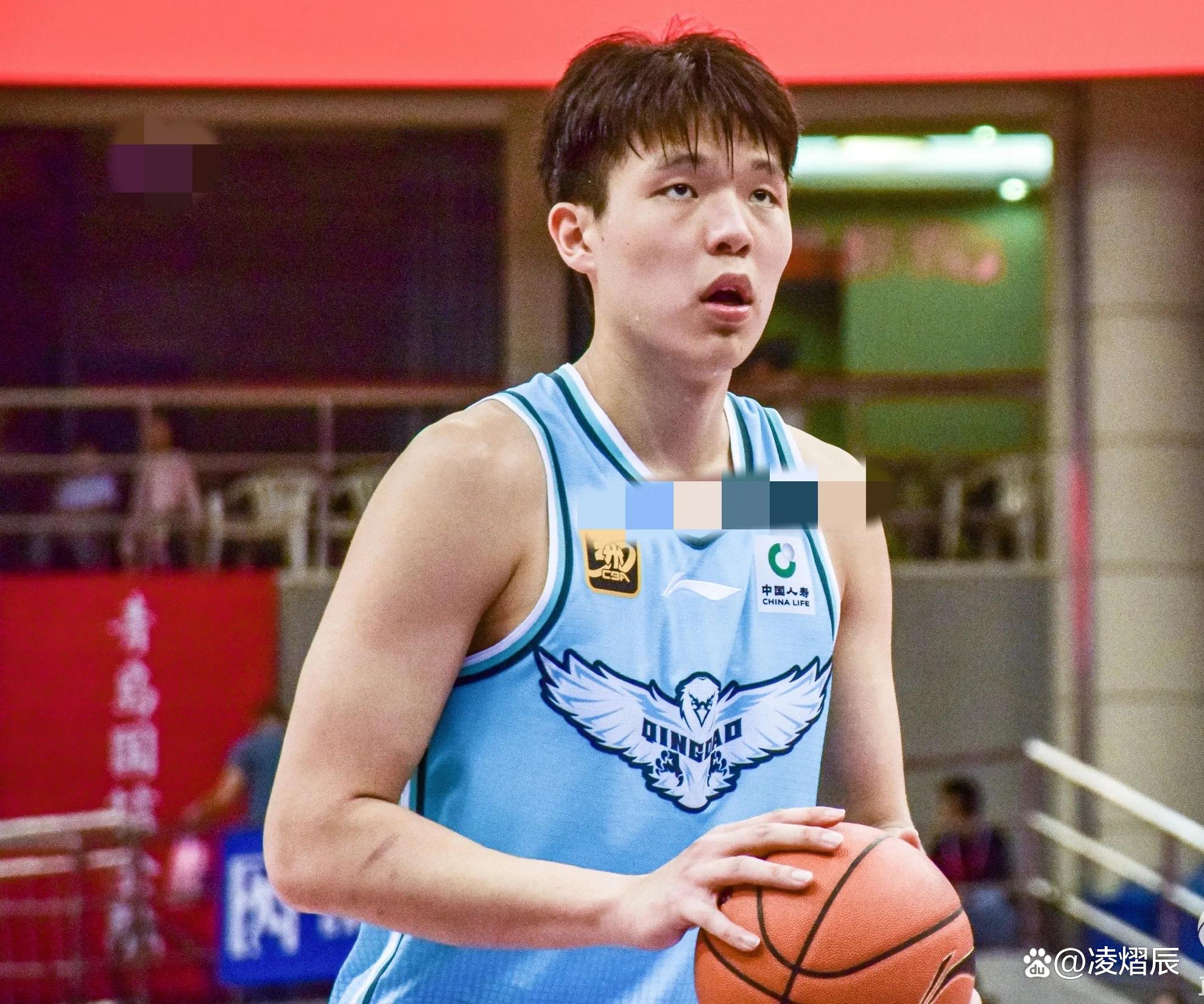 九游游戏中心-集结日体能课后，门兴格拉德巴赫篮板制胜备战CBA季后赛，更衣室稳定，年轻球员得到机会的简单介绍