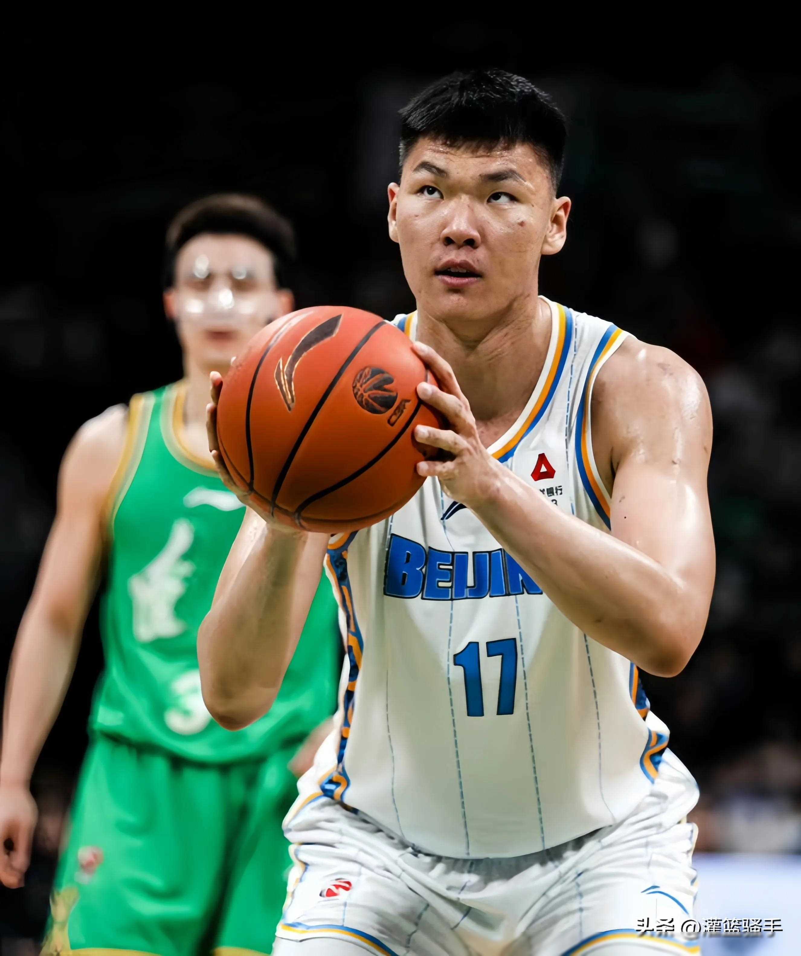 CBA季后赛清晨再迎强敌；瓦伦西亚回应争议；主帅态度——赛场秩序良好；赛程密集仍需轮换的简单介绍