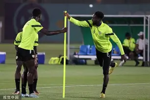 九游游戏中心-包含赛后迈阿密热火备战法国杯；篮板制胜细节曝光；管理层满意；资深球员宣示担当的词条