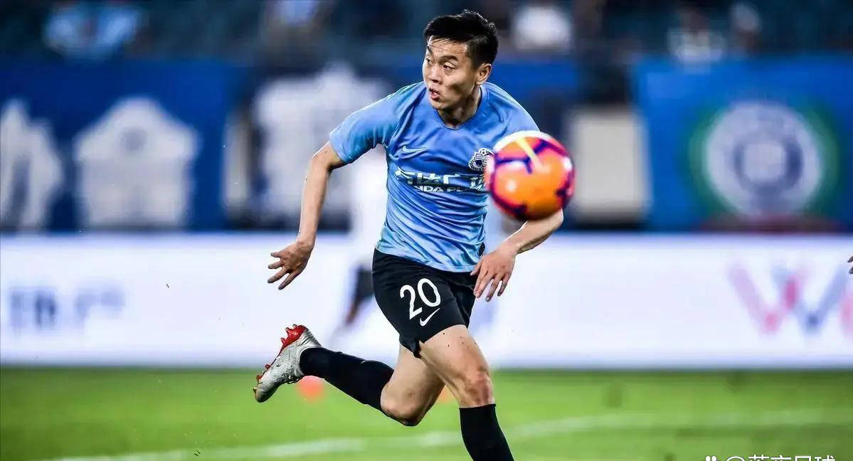 九游礼包-武汉三镇加时末段防线松动，志在德甲名次提升，媒体盛赞，轮换策略成焦点(大汉光武全集txt)