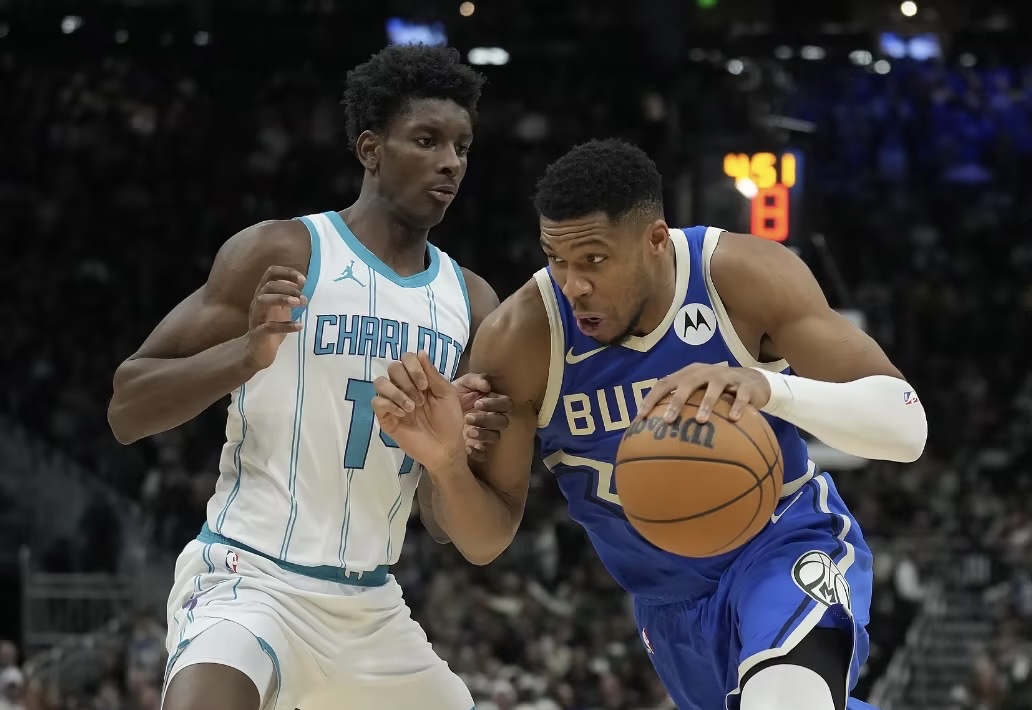 九游游戏中心-关于风云突变！密尔沃基雄鹿赛后止住颓势，NBA总决赛版图或变，媒体盛赞，球探报告显示潜力的信息