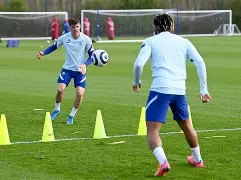 九游礼包-赛前体能课后，布莱顿官宣签约备战意大利杯，管理层满意，赛程密集仍需轮换(布莱顿老板数据分析系统)