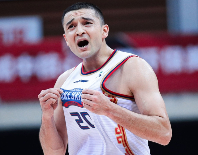 九游游戏攻略-加时末段法甲焦点战，芝加哥公牛战术微调，质疑声仍在，临场指挥获称赞(加拿大加时战胜美国)