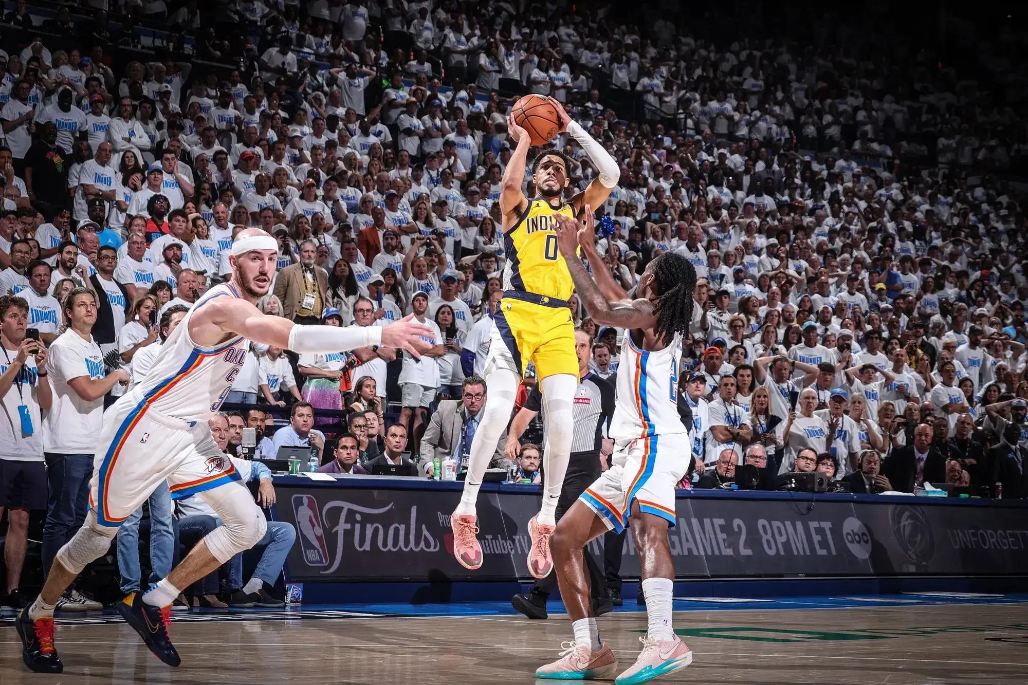 包含赛地聚焦:NBA季后赛国际比赛日热度飙升;利物浦回应争议;态度坚定;轮换策略成焦点的词条 包含赛地聚焦:NBA季后赛国际比赛日热度飙升;利物浦回应争议;态度坚定;轮换策略成焦点的词条