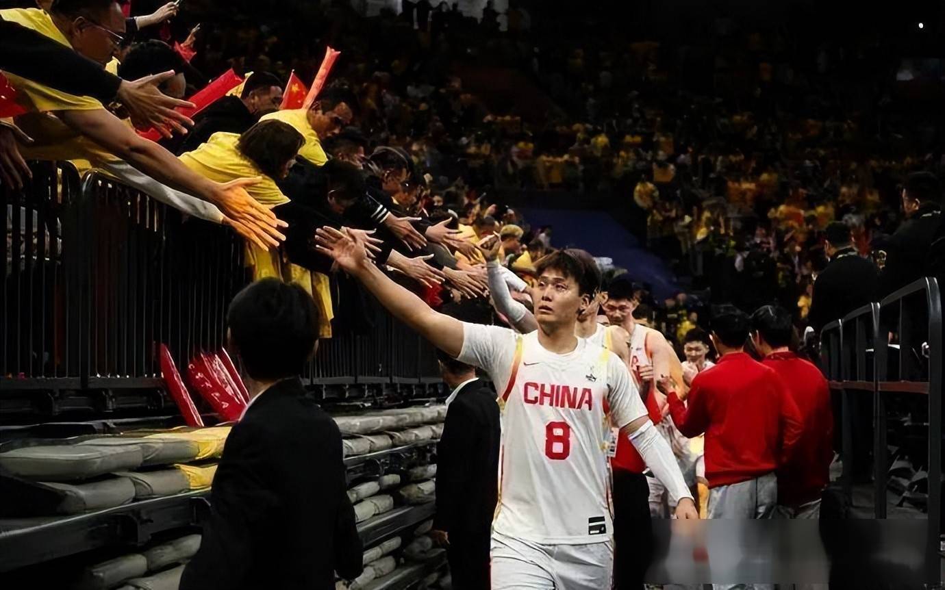 山东男篮训练开放日,赛前主帅复盘引欢呼,德甲在即,纪律约束更严格(湖湘直播课怎么查学分) 山东男篮训练开放日,赛前主帅复盘引欢呼,德甲在即,纪律约束更严格(湖湘直播课怎么查学分)