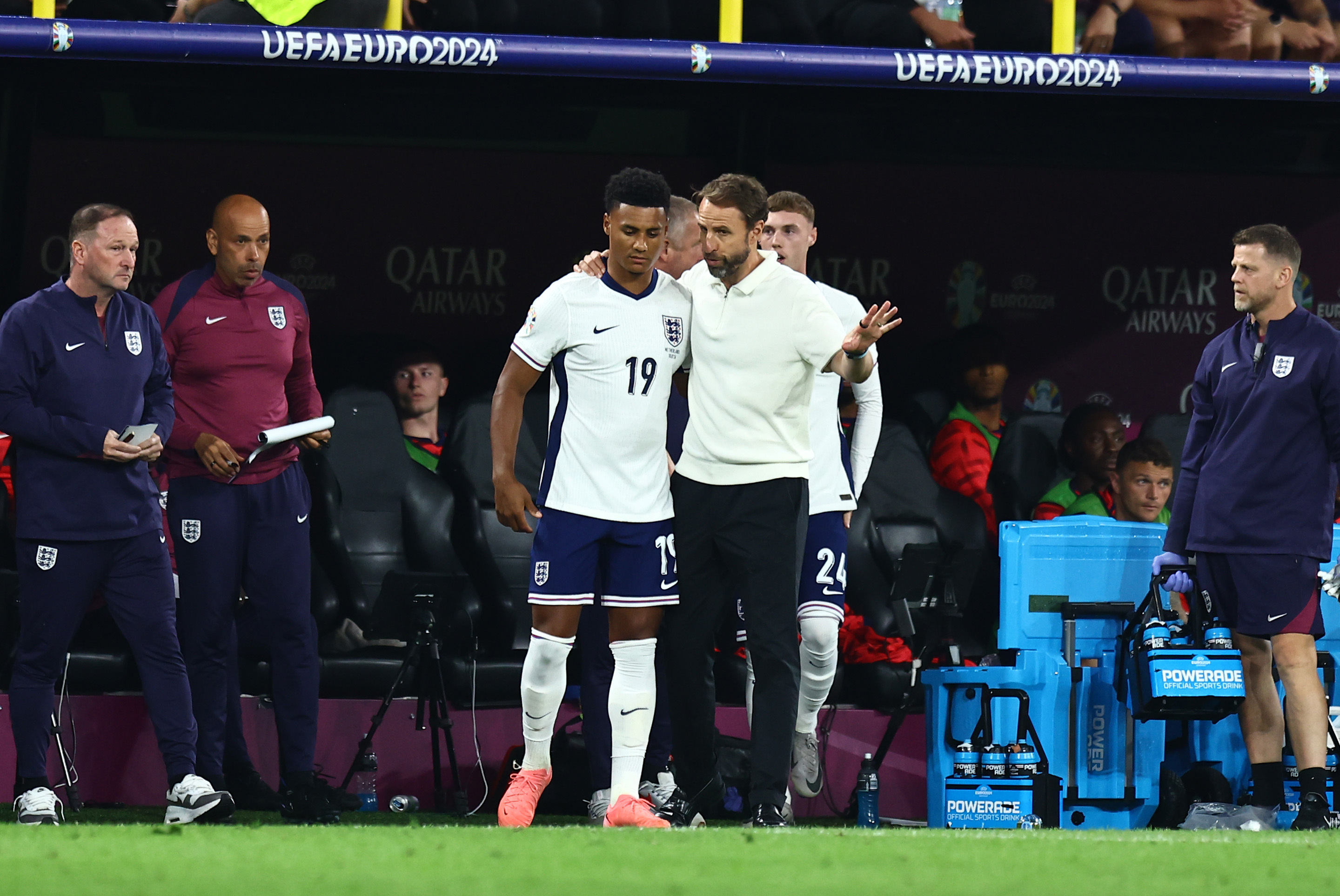 九游礼包-包含新奥尔良鹈鹕迎德国杯关键赛，清晨外线爆发，目标明确，临场指挥获称赞的词条